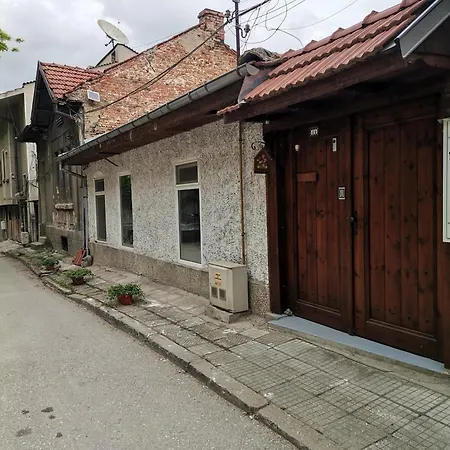 аврамов дом - етаж от къща