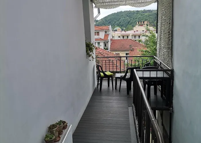 аврамов дом - етаж от къща Apartment