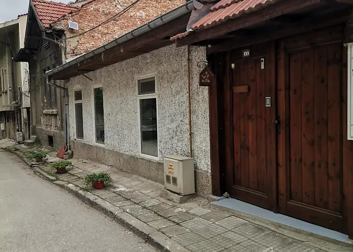 аврамов дом - етаж от къща