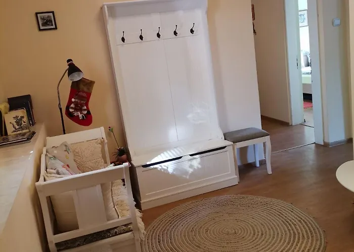 Apartment аврамов дом - етаж от къща *