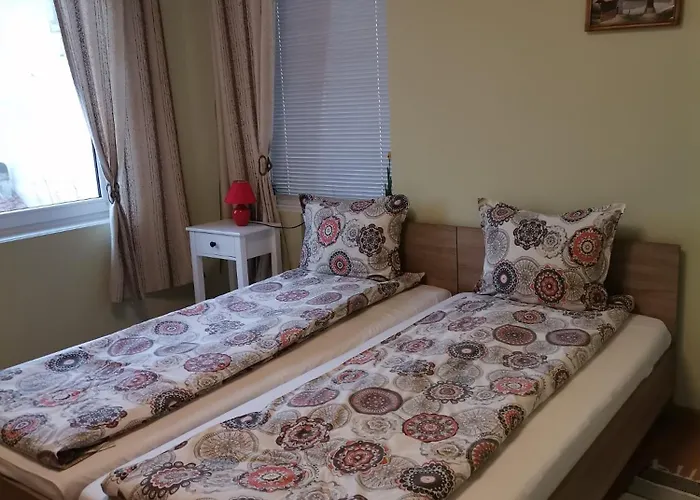 аврамов дом - етаж от къща Apartment *